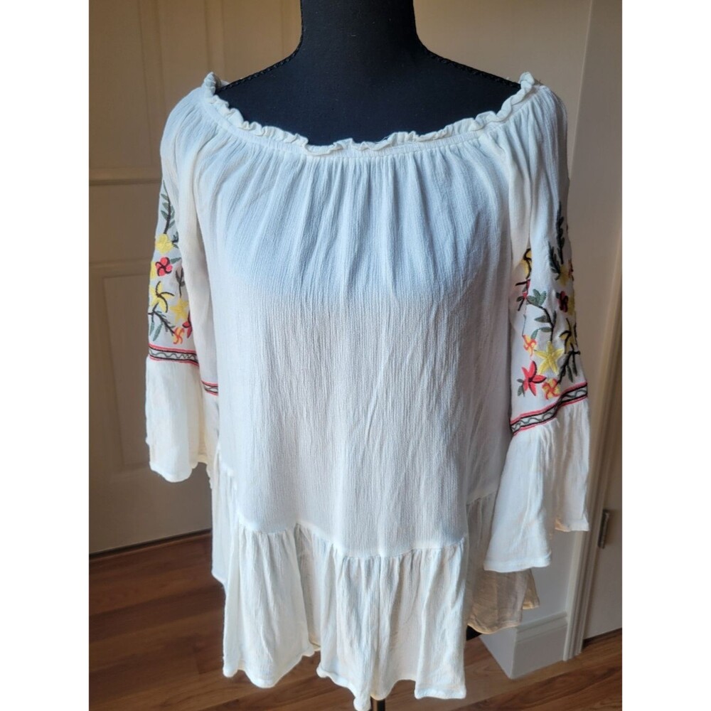 Altar'd State Cloud Dancer White Floral Embroidered Bell Sleeve Blouse